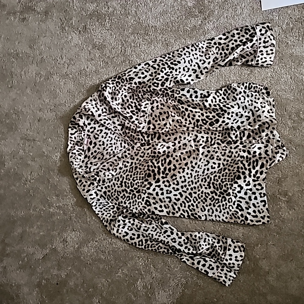 Victoria's secret cheetah pajama top